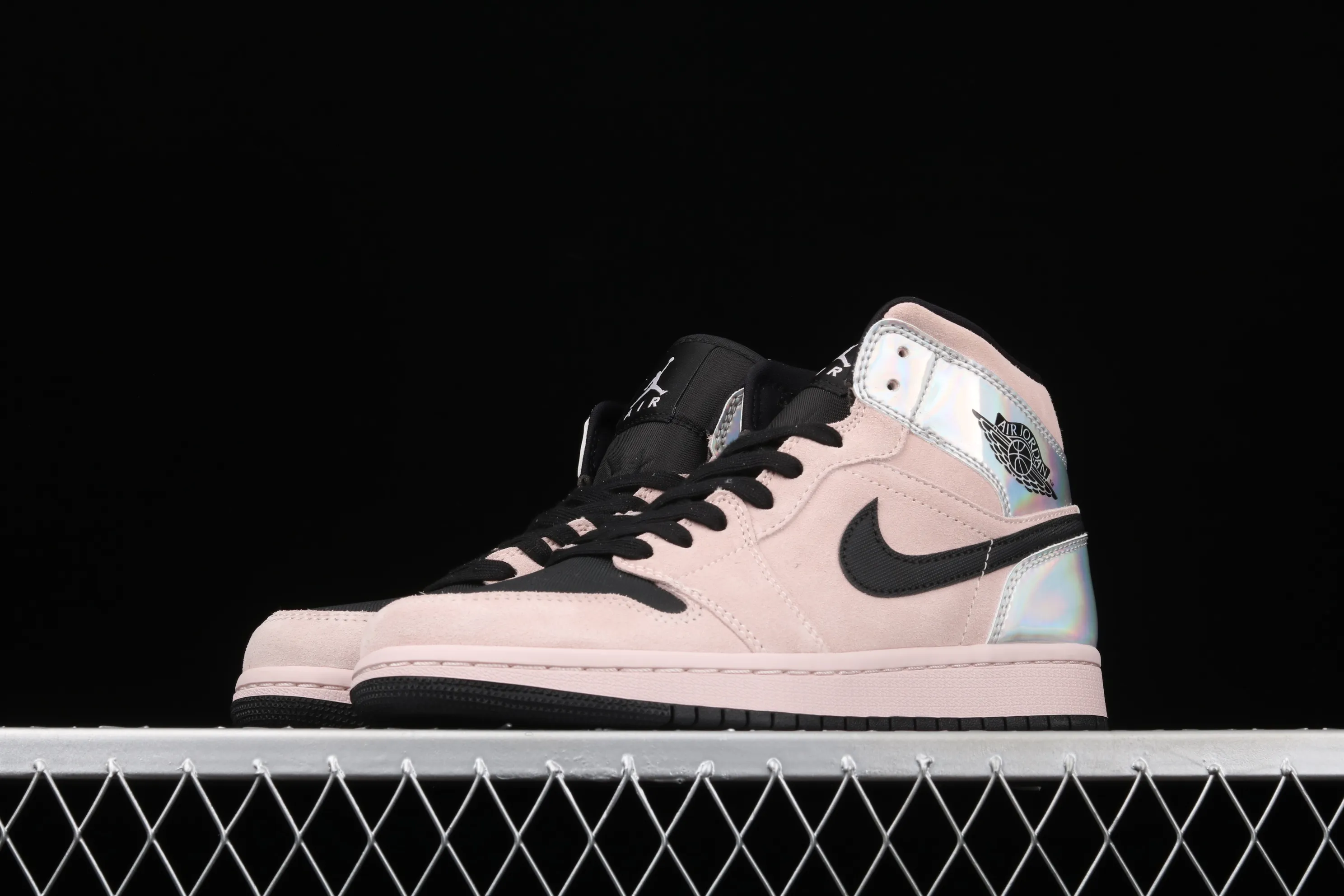 All categories Air Jordan Jordan series basketball shoes Air Jordan 1 Mid G version pure original Air Jordan 1 Mid GS AJ1 Joe 1 laser powder China basketball shoes BQ6472-602